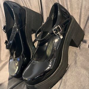 Soda Size 8 Black Patent Leather Platform Mary Jane Shoes